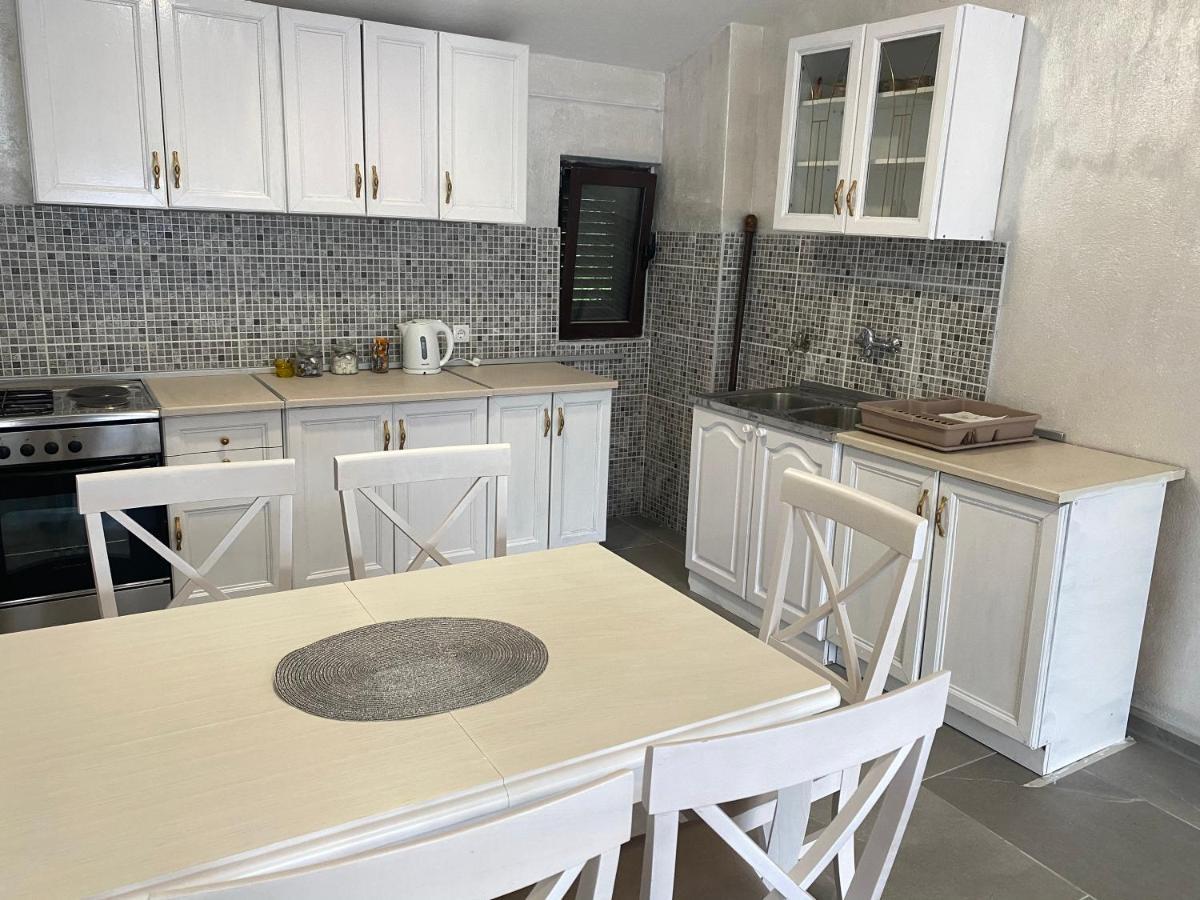 Lux Boka Sea View Apartment Kotor Kültér fotó