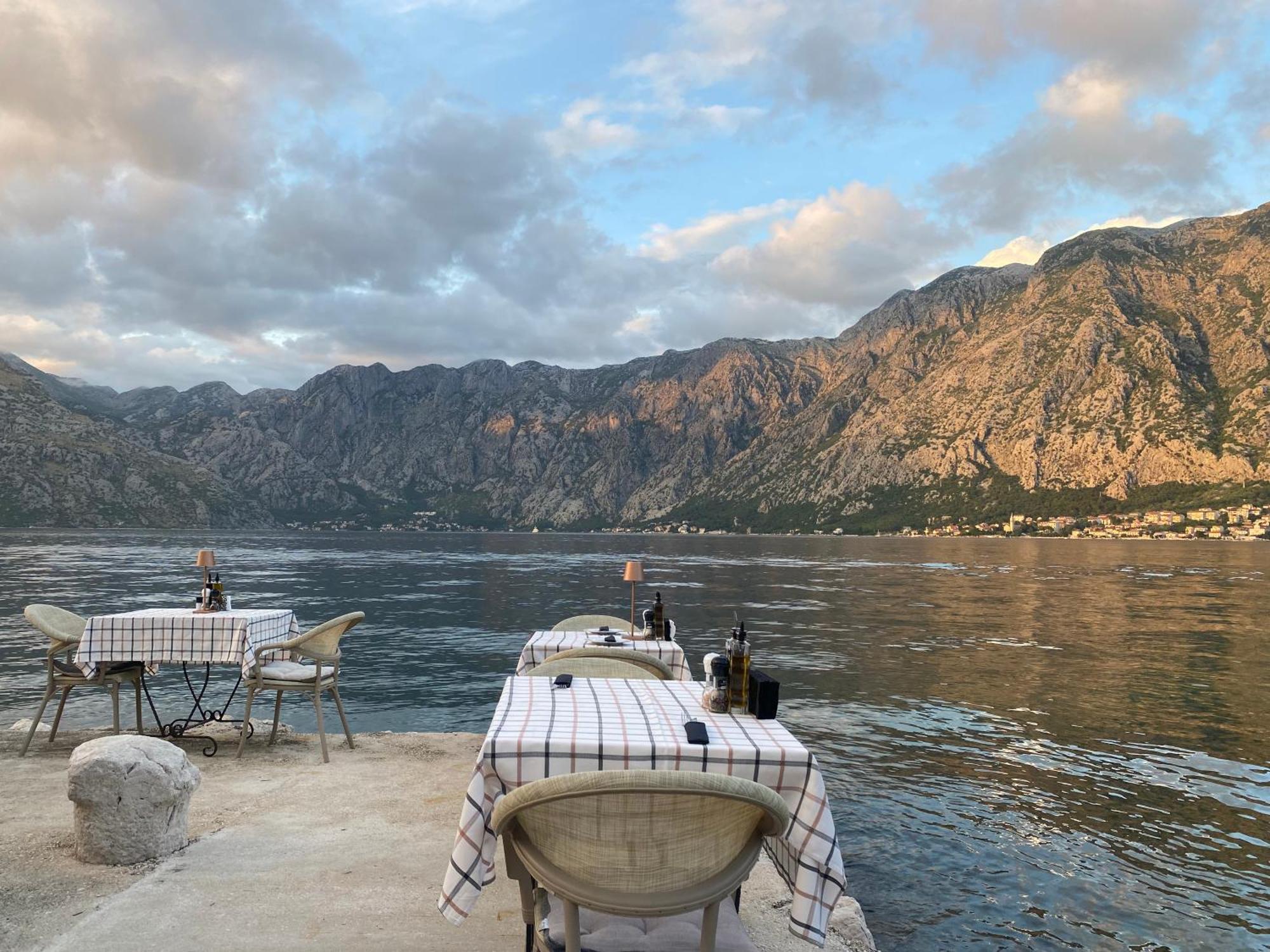 Lux Boka Sea View Apartment Kotor Kültér fotó