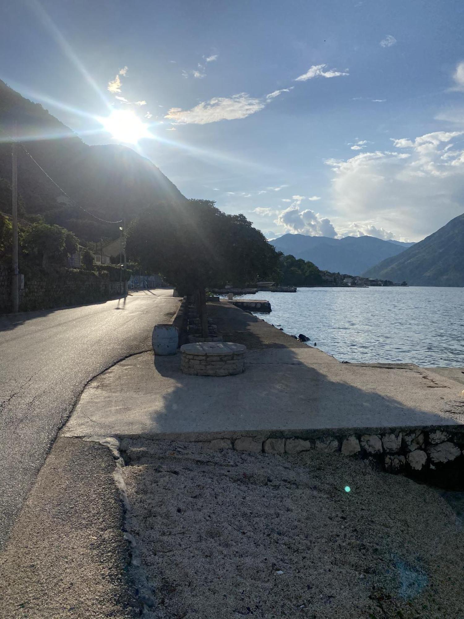 Lux Boka Sea View Apartment Kotor Kültér fotó